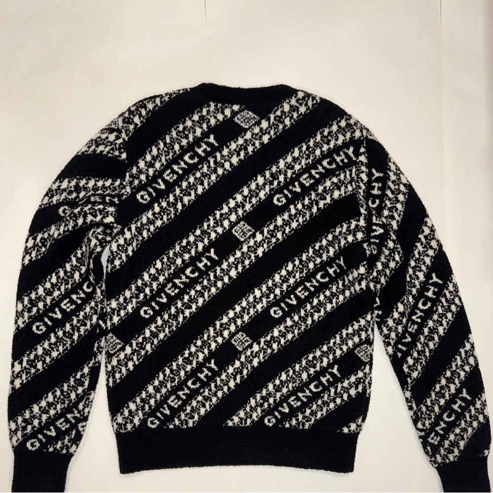 Givenchy Monochrome Patterned Knit - image 3